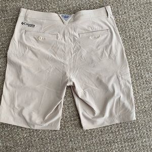 Columbia PFG shorts
